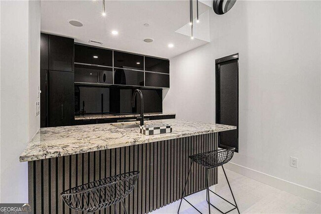 Building Photo - 199 14th St NE