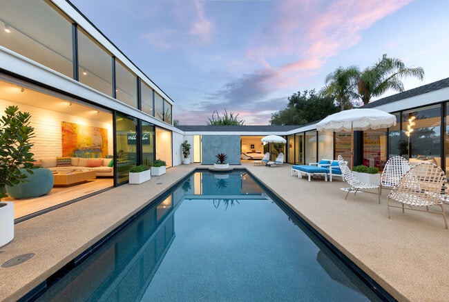 Building Photo - 1988 Inverness Ln