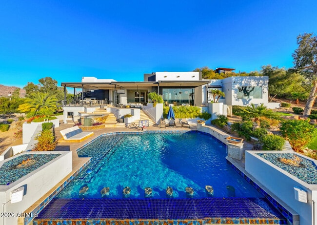 Building Photo - 5632 Camelback Canyon Dr