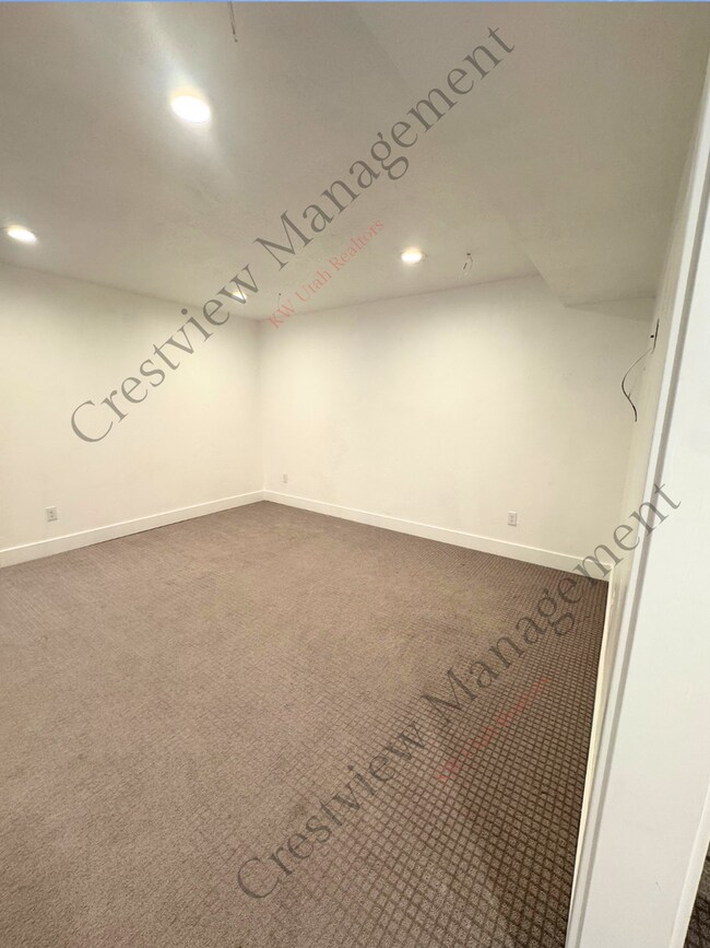 Building Photo - 4883 N Nile Dr