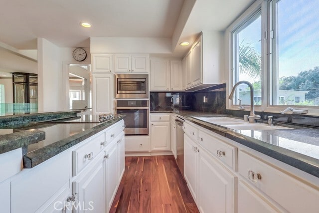 Building Photo - 6063 Lido Ln