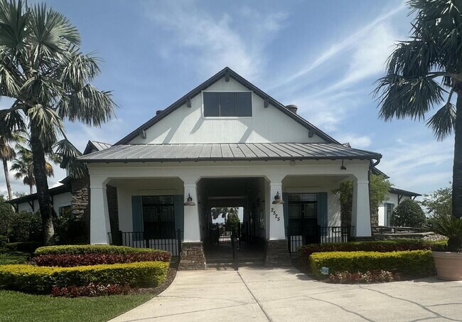 Building Photo - Available for July move-in!
