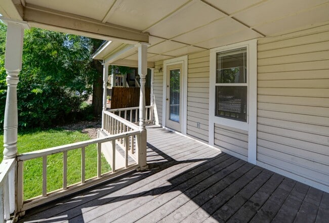 Building Photo - 1631 19th St