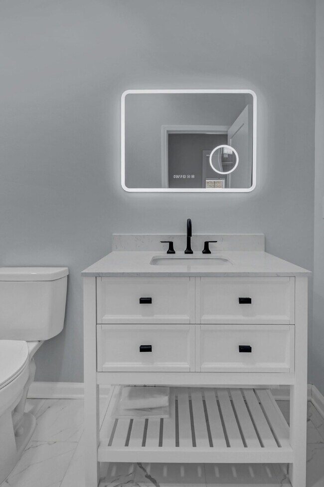 Building Photo - 32 Roberson St