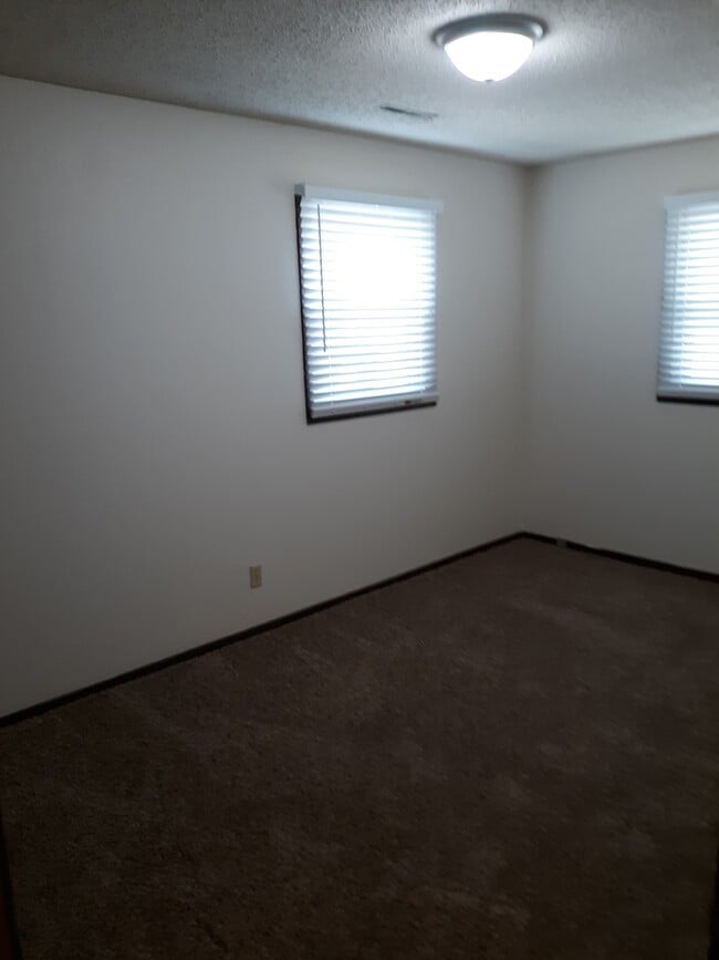 Building Photo - 1010/1012 Delaware