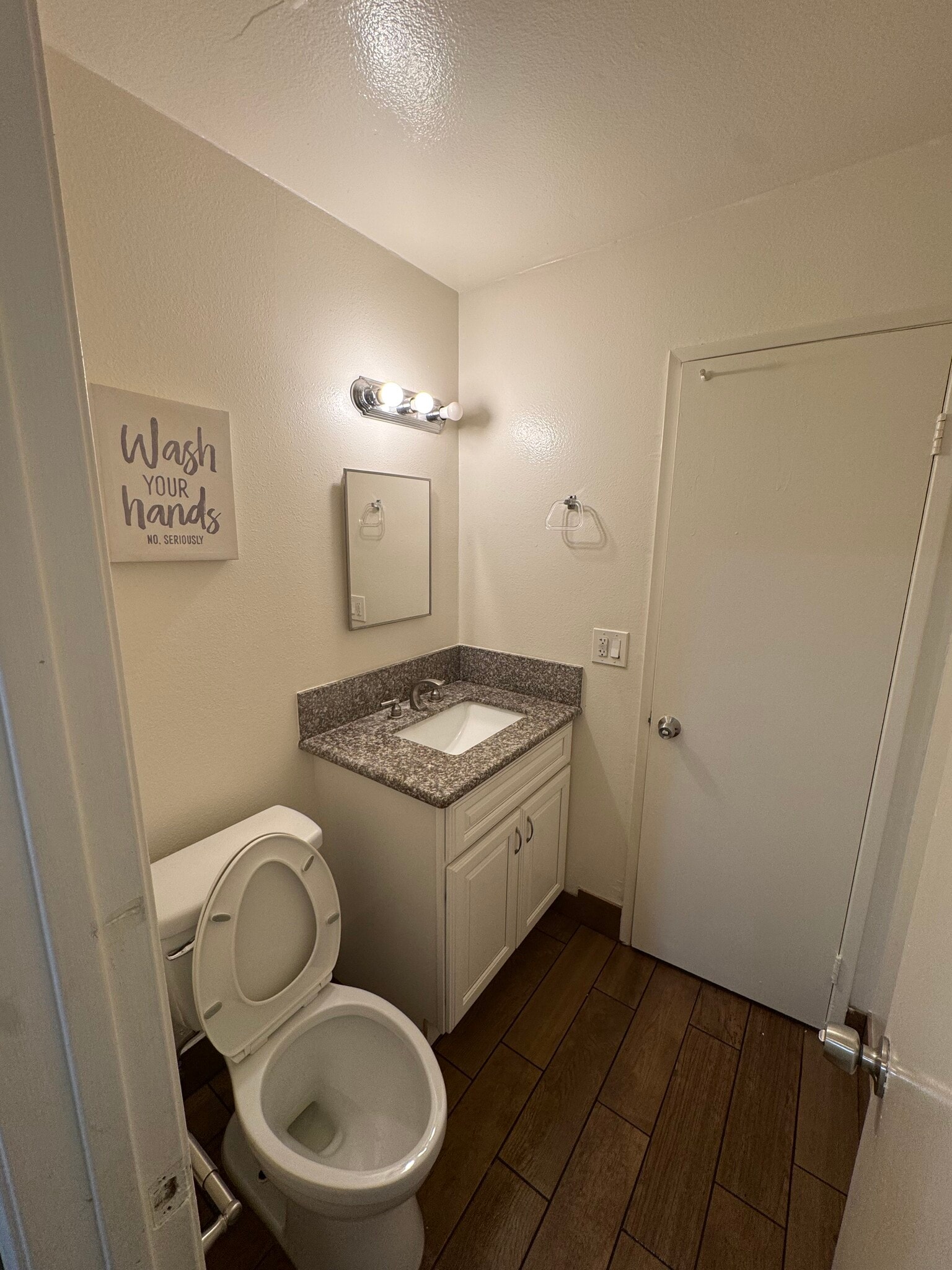 Building Photo - 7741 Newman Ave