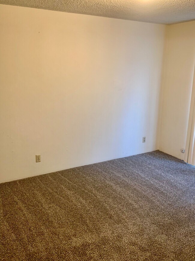Building Photo - 2807 Applewood Ln
