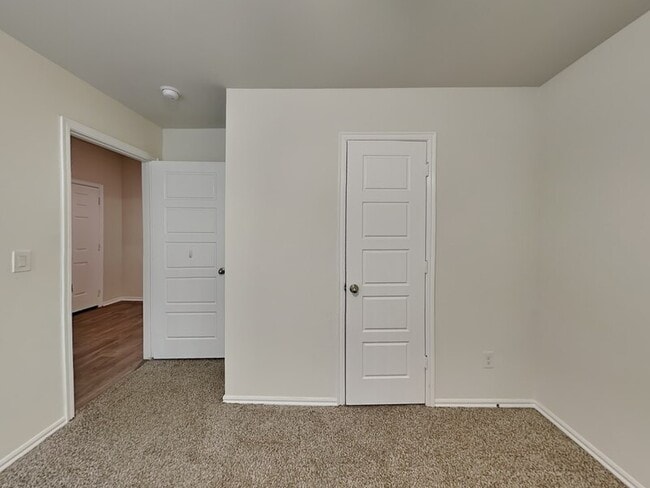 Building Photo - 3420 moraine dr