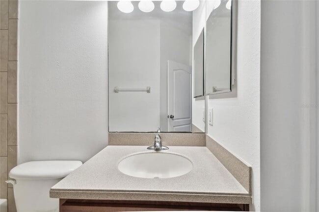 Building Photo - 5303 Moon Shell Dr
