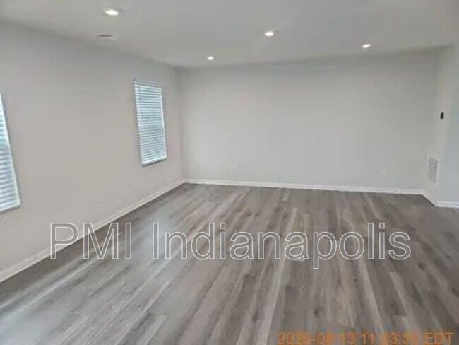 Building Photo - 1854 Cascades Dr