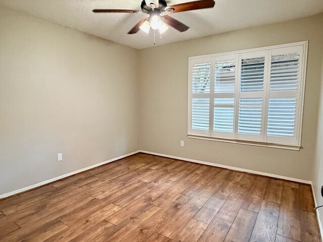 Building Photo - 3602 Chapel Square Dr