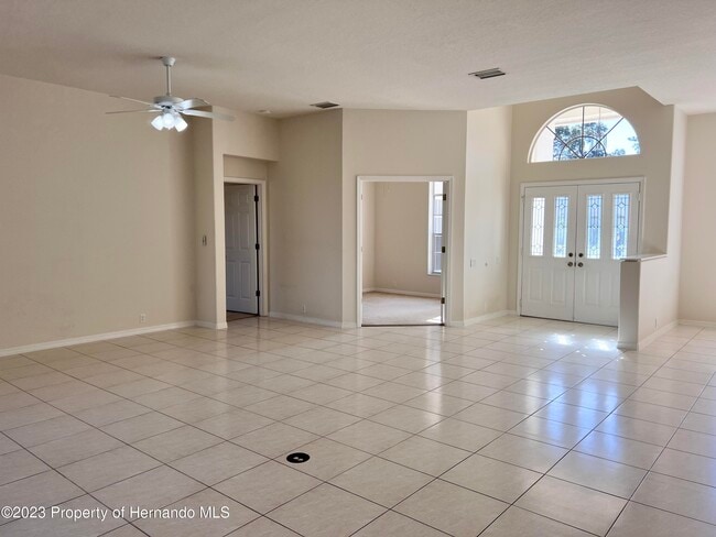 Building Photo - 9369 Ashley Dr