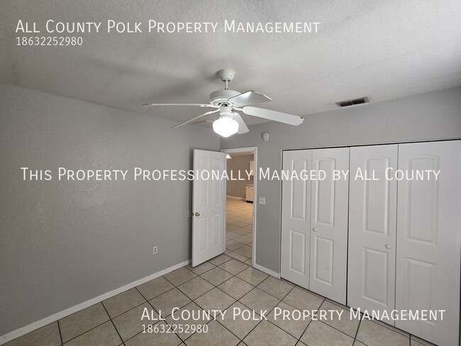 Building Photo - Fantastic 3 Bedroom Duplex - Lawn Care Inc...