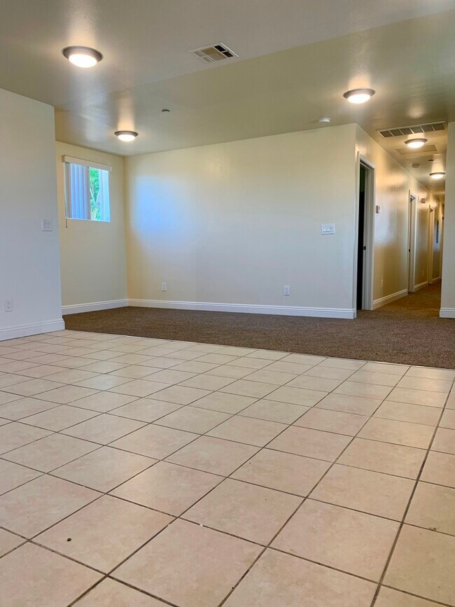 Building Photo - 11129 Belhaven St