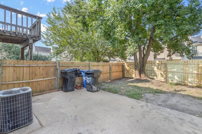 Building Photo - 911 Wilcher Way