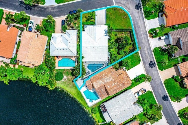 Primary Photo - 2690 Linkside Dr