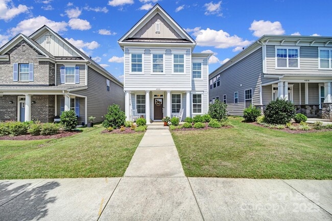 Primary Photo - 4020 Willow Green Pl