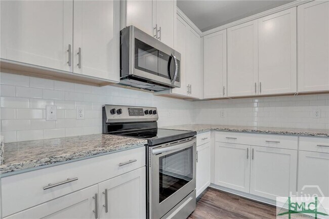 Building Photo - 116 Ainsdale Dr