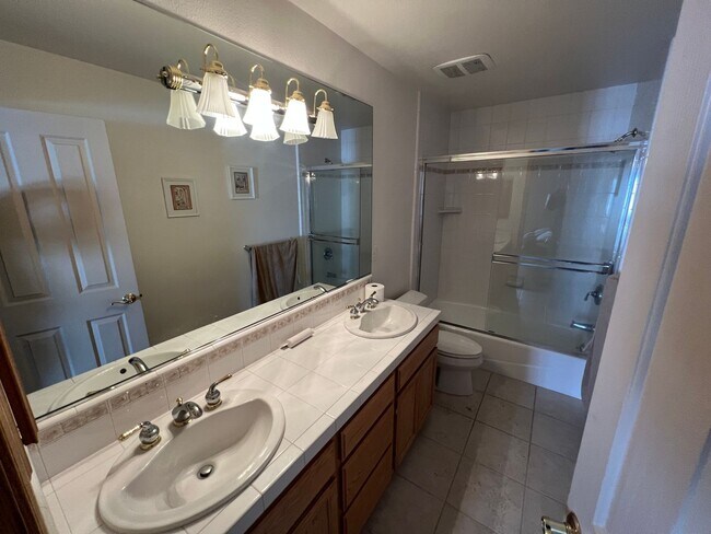 Building Photo - Beautiful Angora Ridge Views - Lovely Spacious Home