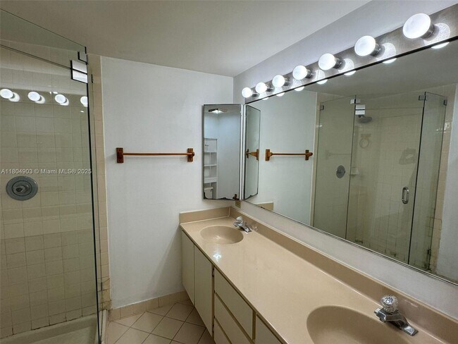 Building Photo - 719 Mill Valley Pl