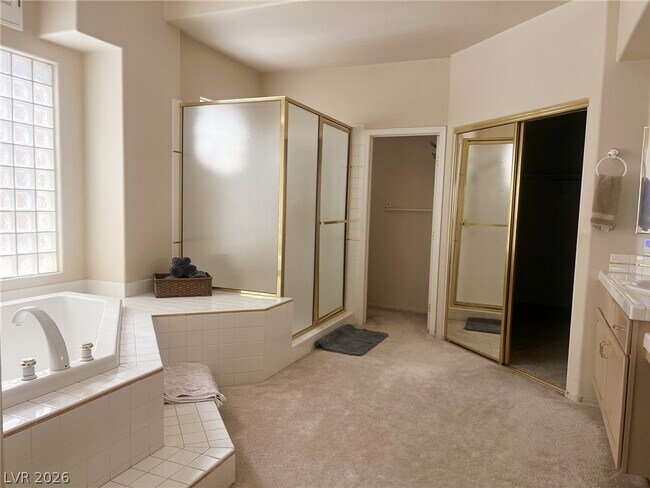 Building Photo - 1824 Dolce Dr