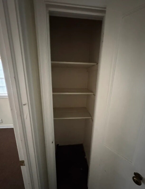 Building Photo - Efficient one bedroom in Midtown!