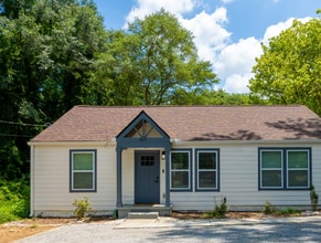 Building Photo - 3822 Bakers Ferry Rd SW