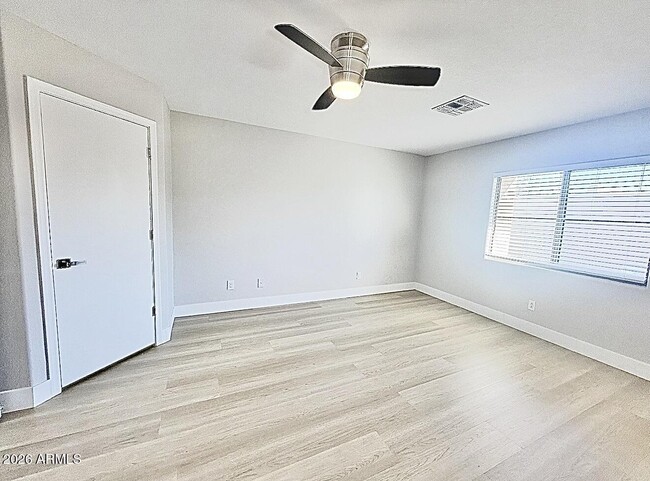 Building Photo - 15677 N 29th St