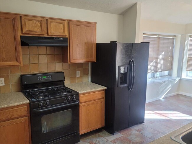 Building Photo - 3611 Elmwood Dale Dr