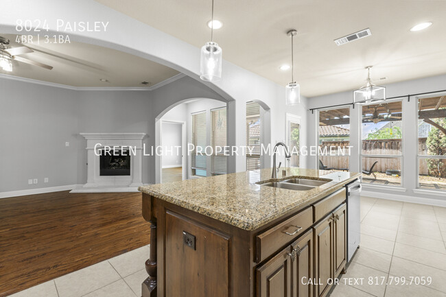 Building Photo - 8024 Paisley-