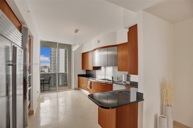 Building Photo - 18101 Collins Ave