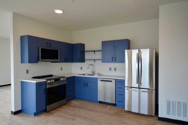 Kitchen - Besa Monona