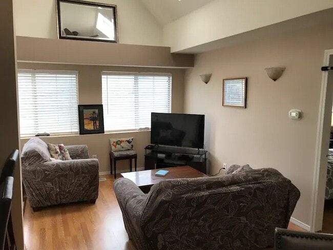 living room - 2911 S Carolina St