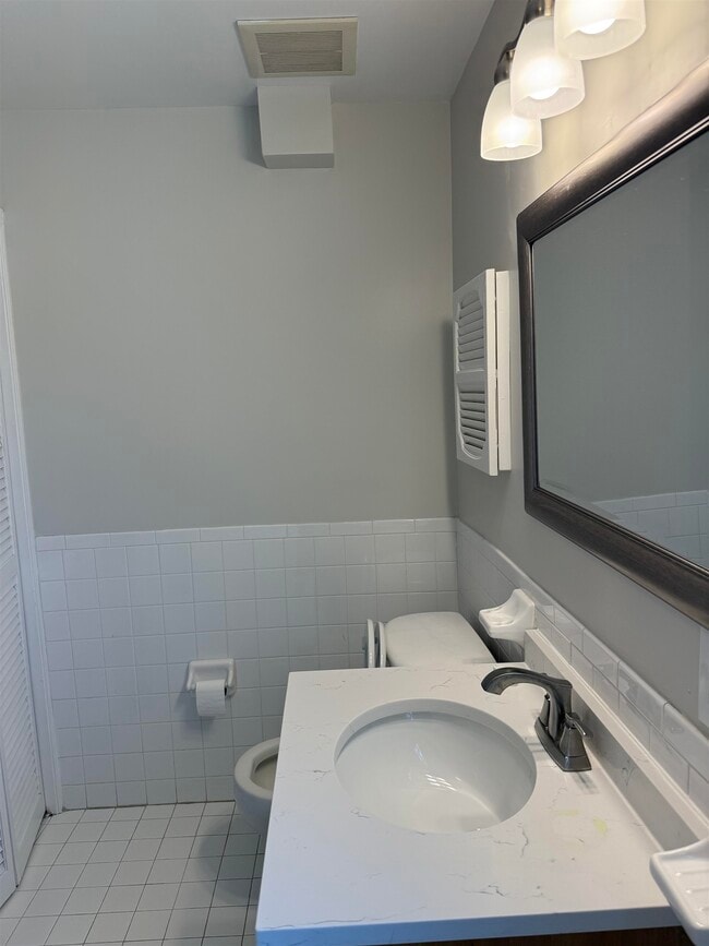 Building Photo - 380 Ocean Ave