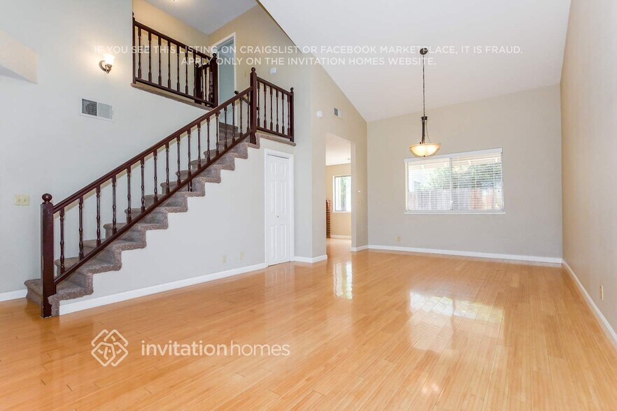 Building Photo - 8205 Silverside Dr