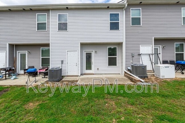 Building Photo - 2182 River Park Ct