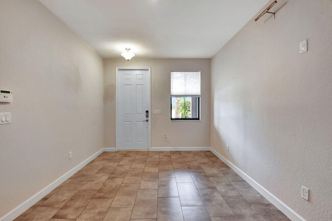 Building Photo - 12994 Anthorne Ln