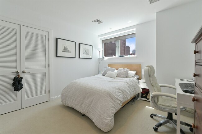 Building Photo - 425 Boylston St