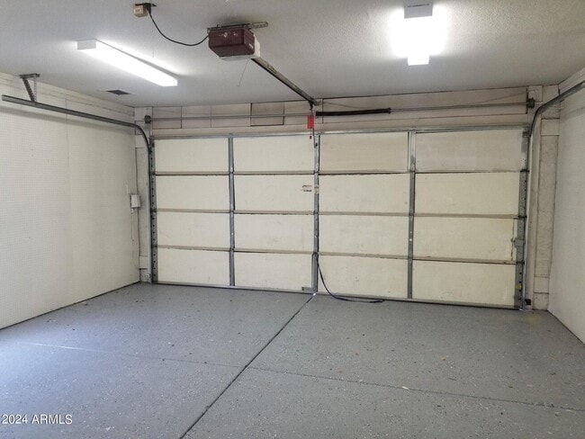Building Photo - 10047 N 48th Ave