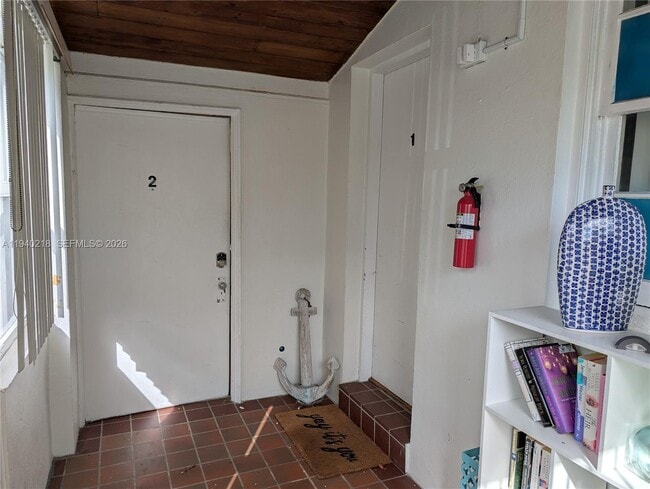 Building Photo - 311 SW 2nd Ave