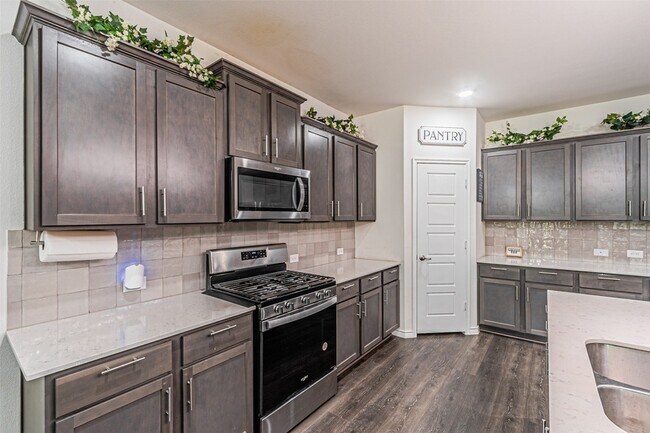 Building Photo - 3316 Azure Ln