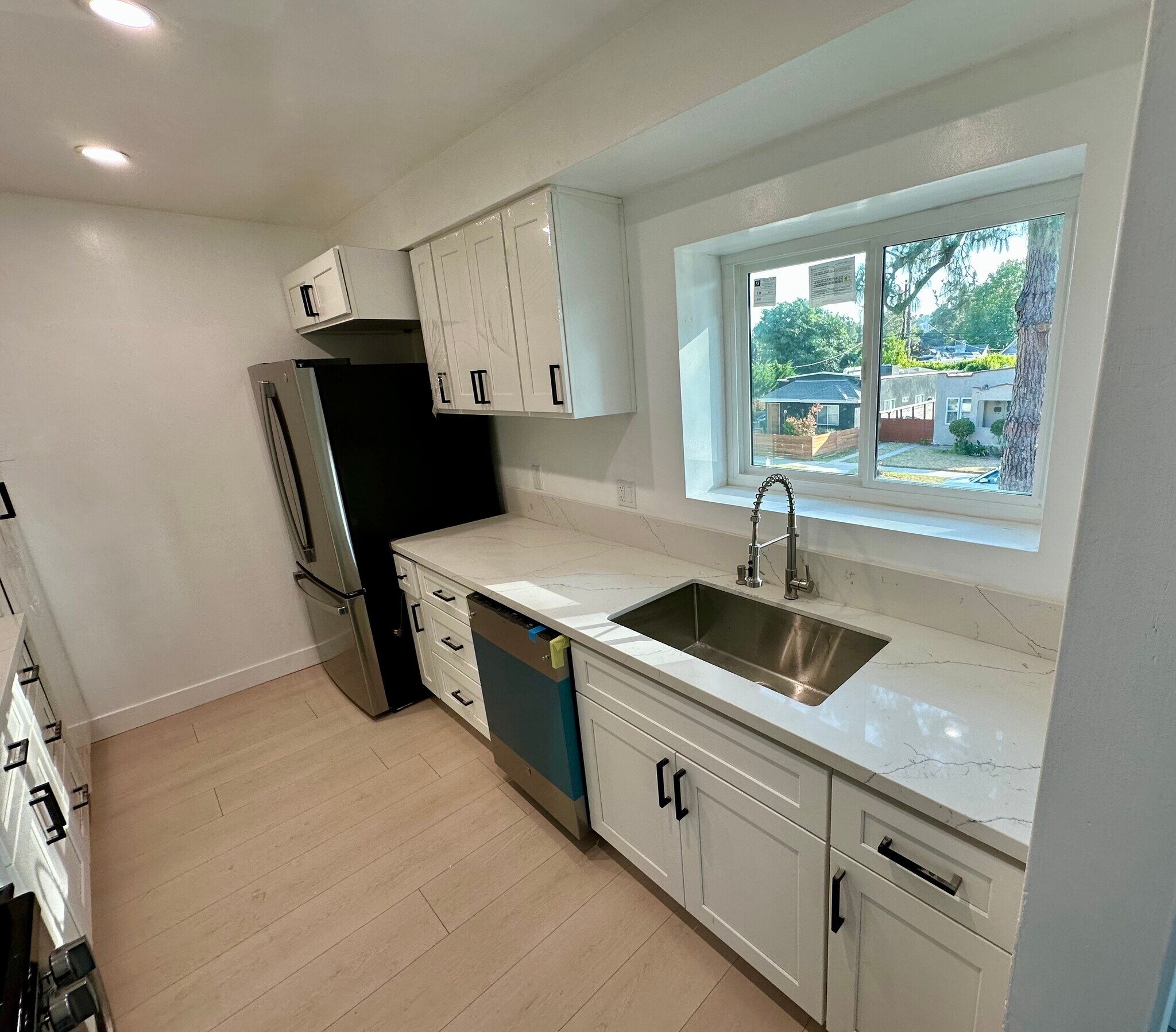 Building Photo - 4123 Edenhurst Ave