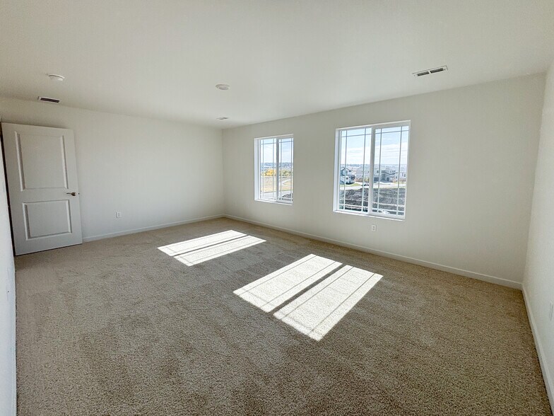 Master Bedroom - 14611 Beebalm Ave