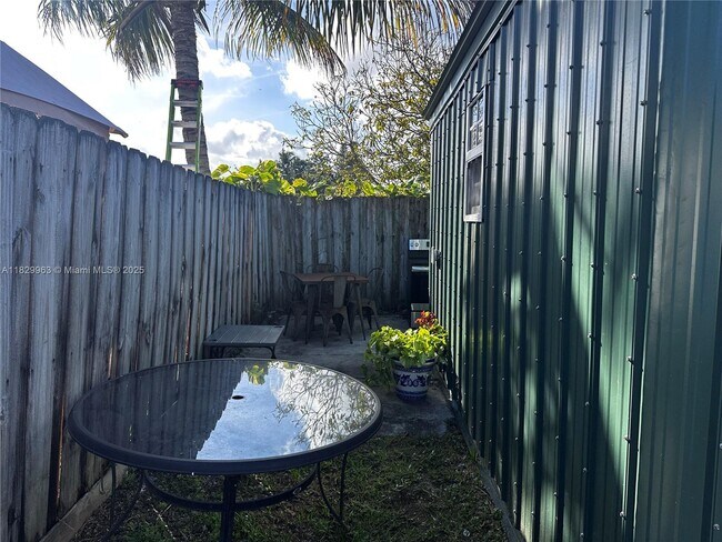 Building Photo - 30060 SW 157th Ave