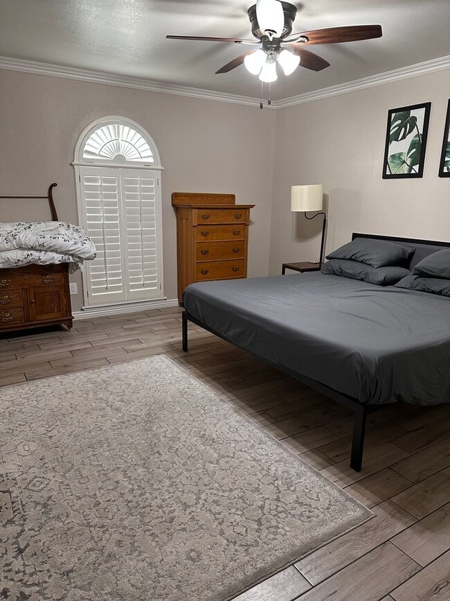 Building Photo - Beautiful fully furnished home with many leasing options available! Contact our office for pricin...