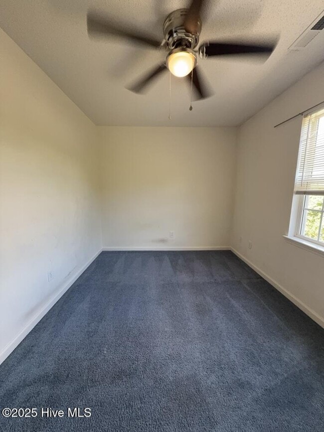 Building Photo - 111 Fairwood Ct