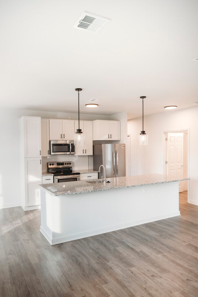 Building Photo - Orchard Ridge