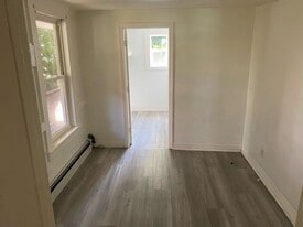 Building Photo - 22 Lafayette St