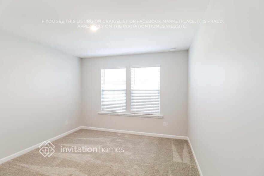 Building Photo - 4035 Ferris Ln