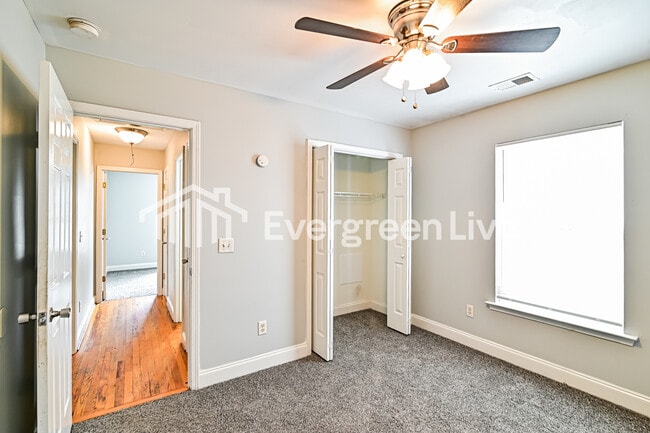 Building Photo - 133 St Andrews Pl Dr